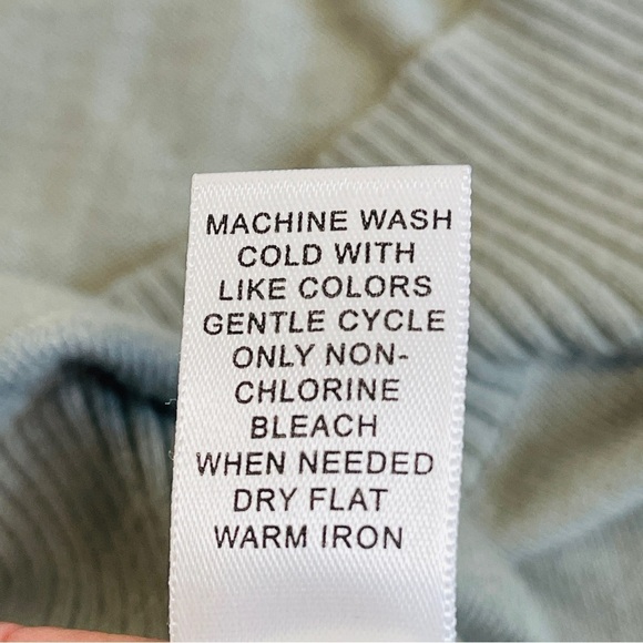 Banana Republic Silk Cotton Blend Pleat Front Sweater Top | Size Small | Gray - Picture 8 of 9